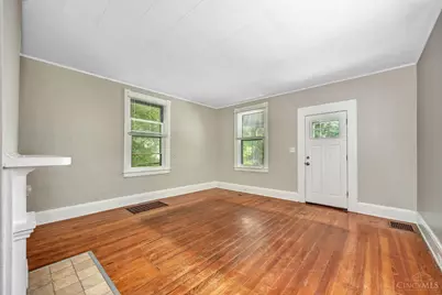 1085 Church Avenue, Glendale, OH 45246 - Photo 3