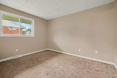10253 Jasmine Court, Woodlawn, OH 45215 - Photo 7