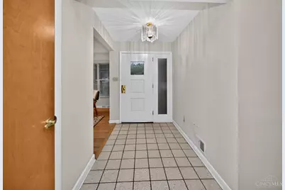 2019 Claudia Court, Cincinnati, OH 45230 - Photo 5