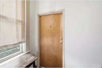 561 Milton Street #D, Cincinnati, OH 45202 - Photo 7