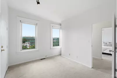 561 Milton Street #D, Cincinnati, OH 45202 - Photo 29