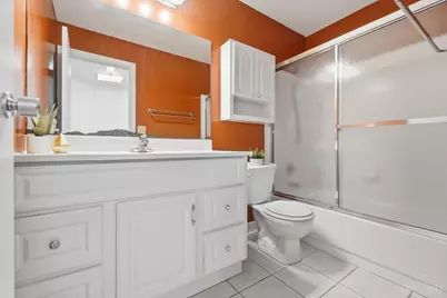 561 Milton Street #D, Cincinnati, OH 45202 - Photo 27