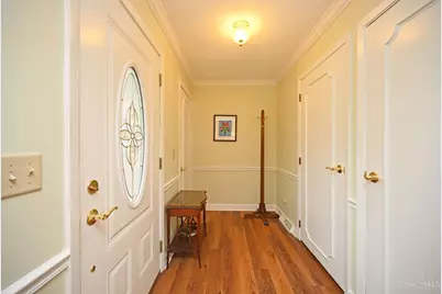 1925 Fullerton Drive, Cincinnati, OH 45240 - Photo 5