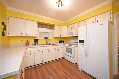 1925 Fullerton Drive, Cincinnati, OH 45240 - Photo 15
