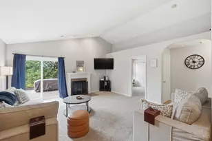 286 Hartford Ct, Hamilton Township, OH 45039 - Photo 15