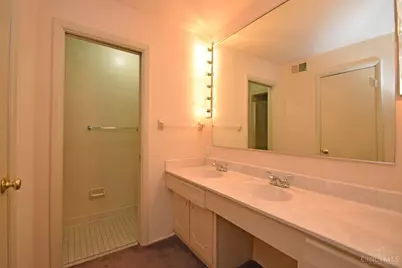 945 Parkside Place, Cincinnati, OH 45202 - Photo 23