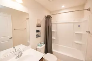 984 Steamboat Dr, Union Township, OH 45244 - Photo 21