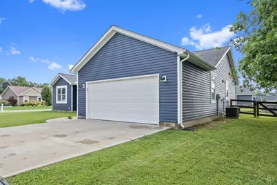 149 Willow Run Road, Sterling Township, OH 45154 - Photo 3