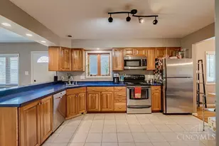 5558 Foxrun Ct, Cincinnati, OH 45239 - Photo 11