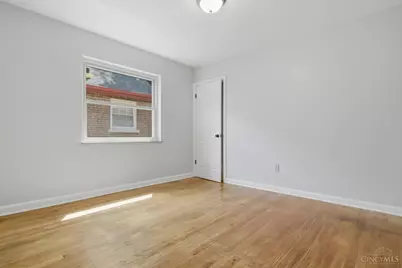 2541 Losantiville Avenue, Golf Manor, OH 45237 - Photo 17
