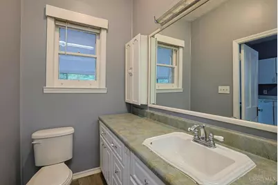 558 Missouri Avenue, Cincinnati, OH 45226 - Photo 29