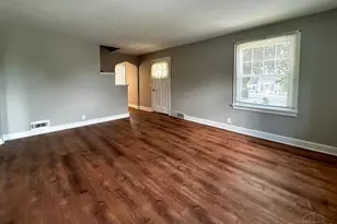 3289 Van Zandt Dr, Green Township, OH 45211 - Photo 5