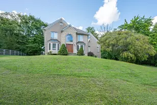 1826 Chapel Woods Dr, Batavia Township, OH 45103 - Photo 3