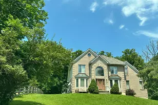 1826 Chapel Woods Dr, Batavia Township, OH 45103 - Photo 5