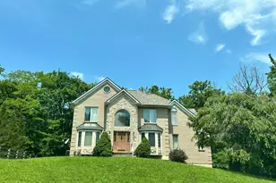 1826 Chapel Woods Dr, Batavia Township, OH 45103 - Photo 1
