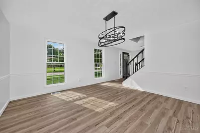 12022 Kenn Road, Springdale, OH 45240 - Photo 9
