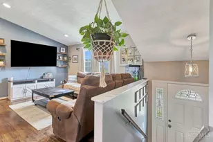 5601 Plowshare Way, West Chester, OH 45069 - Photo 3