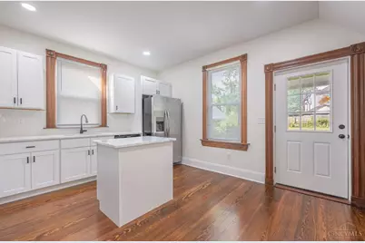 2728 Silverleaf Avenue, Cincinnati, OH 45212 - Photo 5