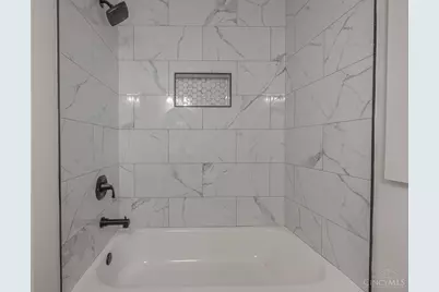 2728 Silverleaf Avenue, Cincinnati, OH 45212 - Photo 19
