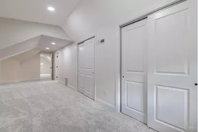 2728 Silverleaf Avenue, Cincinnati, OH 45212 - Photo 21