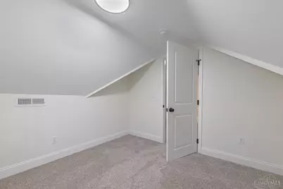 2728 Silverleaf Avenue, Cincinnati, OH 45212 - Photo 25