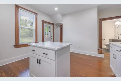 2728 Silverleaf Avenue, Cincinnati, OH 45212 - Photo 7