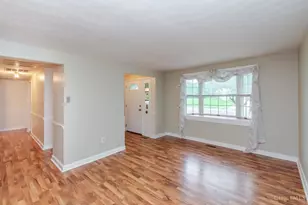 307 Flanders Ave, Brookville, OH 45309 - Photo 5