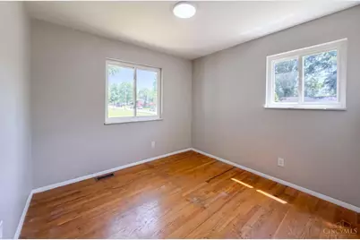 9707 Wescott Road, Springfield Township, OH 45231 - Photo 13