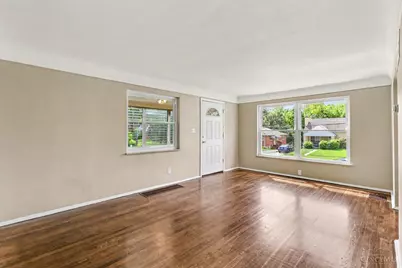 1526 Clovernoll Drive, Cincinnati, OH 45231 - Photo 5