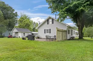 124 Clark St, Bethel, OH 45106 - Photo 7