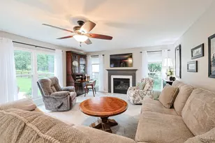 1206 Wintercrest Cir, Miami Township, OH 45150 - Photo 11