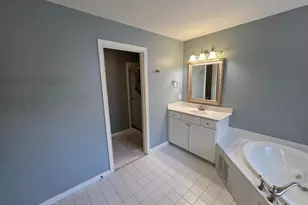 1223 Ridgewood Dr, Miami Township, OH 45140 - Photo 31