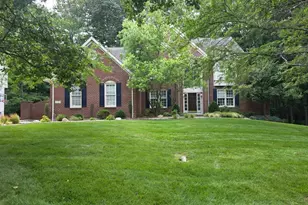 1223 Ridgewood Dr, Miami Township, OH 45140 - Photo 1