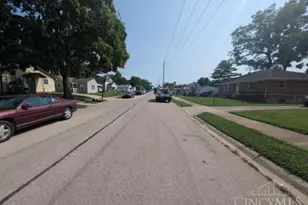 2724 Holman St, Moraine, OH 45439 - Photo 5