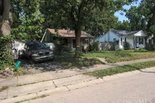 2724 Holman St, Moraine, OH 45439 - Photo 3