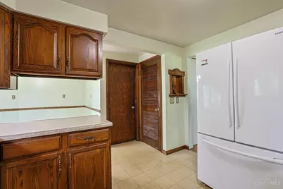 5522 Garrett Drive, Miami Township, OH 45150 - Photo 11