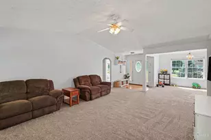 3476 Winter Holly Dr, Batavia Township, OH 45102 - Photo 5