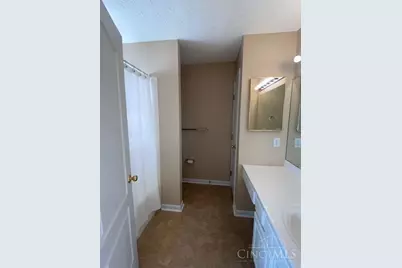 6266 Lake Front, Mason, OH 45040 - Photo 9