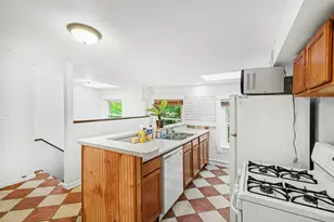 115 Parker St, Cincinnati, OH 45219 - Photo 3