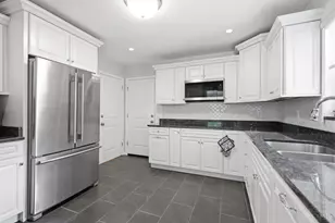 6643 Apache Cir, Madeira, OH 45243 - Photo 11