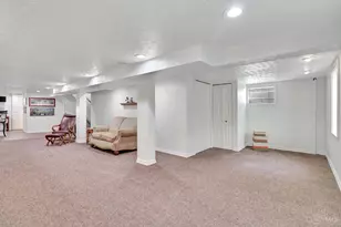 9530 Waxwing Dr, Blue Ash, OH 45241 - Photo 23
