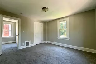 1217 Groesbeck Rd, Cincinnati, OH 45224 - Photo 7