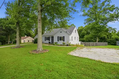 7066 Bridgetown Road, Green Township, OH 45248 - Photo 9