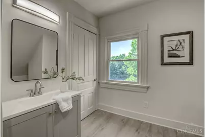 871 Hutchins Avenue, Cincinnati, OH 45229 - Photo 19