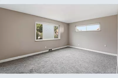 1694 Ashbrook Drive, Cincinnati, OH 45238 - Photo 3