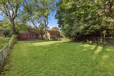 1694 Ashbrook Drive, Cincinnati, OH 45238 - Photo 17