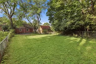 1694 Ashbrook Dr, Cincinnati, OH 45238 - Photo 17