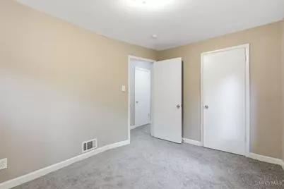 1694 Ashbrook Drive, Cincinnati, OH 45238 - Photo 11