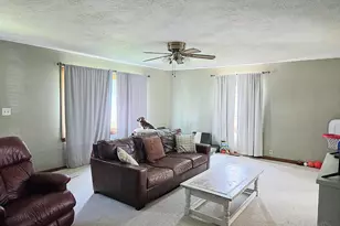 109 S Glenn St, Hillsboro, OH 45133 - Photo 17