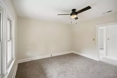 26 Escalon Street, Cincinnati, OH 45216 - Photo 17